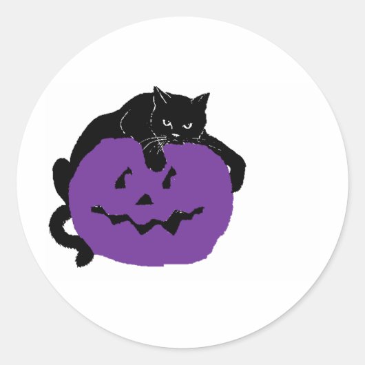Zwarte kat op een Paarse pompoen Ronde Sticker (Voorkant)