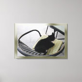 Zwarte kat op een terras canvas afdruk (Voorkant)