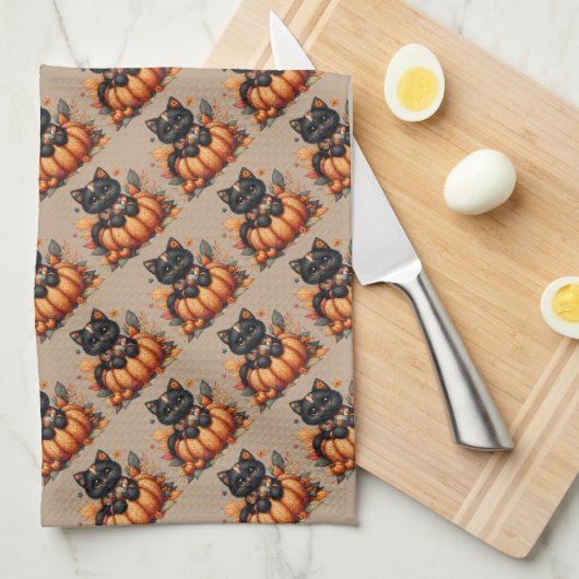 Zwarte kat op pompoen met herfst quilt patroon theedoek (Quarter Fold)