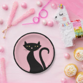 Zwarte kat op roze papieren bordje (Feest)