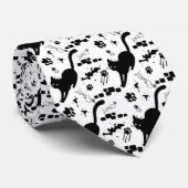 Zwarte kat op straat stropdas (Opgerold)