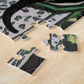 Zwarte kat op tafel legpuzzel (Zijkant)