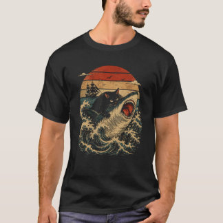 Zwarte Kat rijdt op Woeste Haai T-shirt