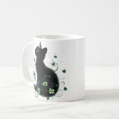Zwarte Kat St. Patrick's Day Mok - Lucky Shamrock (Voorkant links)