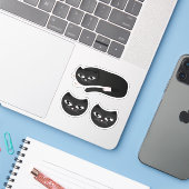 Zwarte kat sticker (Laptop met iPhone)