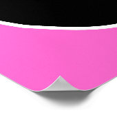 Zwarte Kat tegen een opgeruimde achtergrond Poster (Hoek)