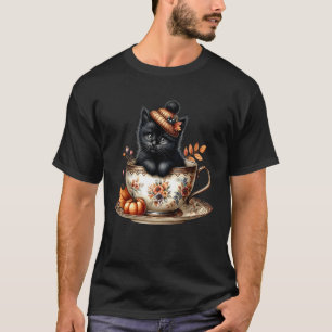 Zwarte katje in bloemrijke koffiemok Cute Autumn T-shirt