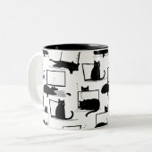 Zwarte katten die op de Mok van het laptoppatroon  (Voorkant links)