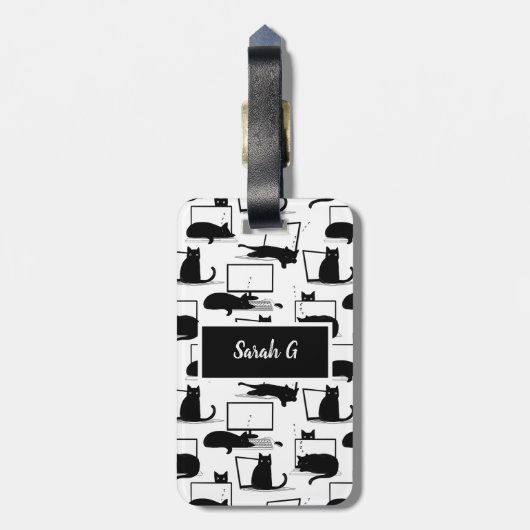 Zwarte katten die op het laptoppatroon zitten bagagelabel (Achterkant verticaal)
