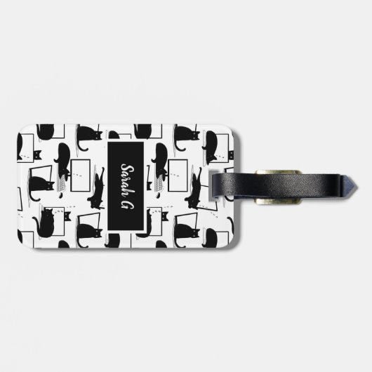 Zwarte katten die op het laptoppatroon zitten bagagelabel (Achterkant horizontaal)