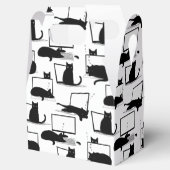 Zwarte katten die op het laptoppatroon zitten bedankdoosjes (Geopend)