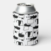 Zwarte katten die op het laptoppatroon zitten blikjeskoeler (Blikje Achterkant)