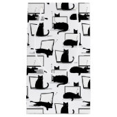 Zwarte katten die op het laptoppatroon zitten klein cadeauzakje (Voorkant)
