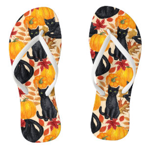Zwarte katten en pompoenen teenslippers