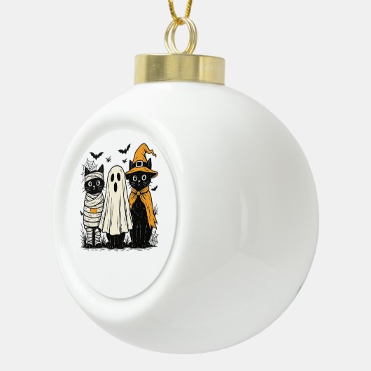 Zwarte katten in Halloween-kostuums - Ghost, Witch Keramische Bal Ornament (Rechts)