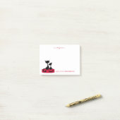 Zwarte katten Silhouette op Red Box Monogram Post-it® Notes (Op bureau)