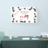 Zwarte kattenkinderen, welkom spandoek (Beurs)