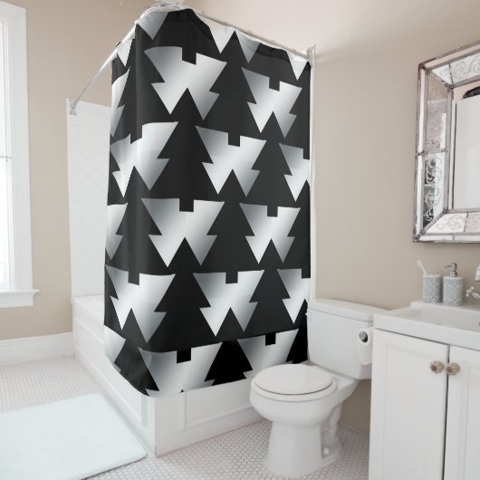 Zwarte kerstbomen op zilver douchegordijn (In situ)