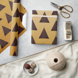 Zwarte kerstboom, geel goud cadeaupapier