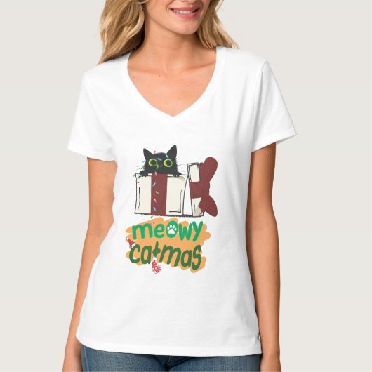 Zwarte Kerstman Kat Verward In Kerstboom Lichten T-shirt (Voorkant)