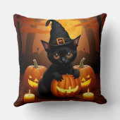 Zwarte kitten in heksenhoed te midden van Hallowee Kussen (Achterkant)
