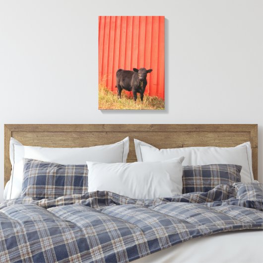 Zwarte Koe Rode Barn Canvas Afdruk (Insitu (Slaapkamer))