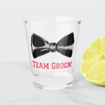 Zwarte kom shot glas<br><div class="desc">Viel een vrijgezellenfeest, bruiloft of jongens 's nachts met dit zwarte bowetontwerp. Klik de douaneknoop om het bericht te veranderen.</div>