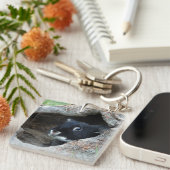 Zwarte konijn in Hollow van een Boom Foto Sleutelhanger (Voorkant Rechts)