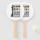 Zwarte koning het belangrijkste stuk in het spel 2 handwaaier (Voorkant en achterkant)