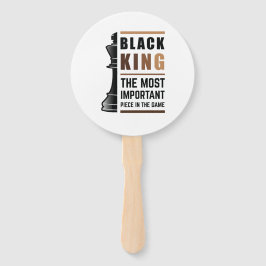 Zwarte koning het belangrijkste stuk in het spel 2 handwaaier