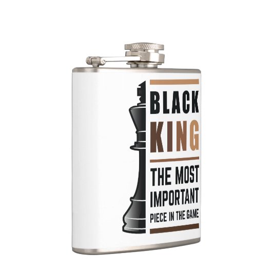 Zwarte koning het belangrijkste stuk in het spel 2 heupfles (Rechts)