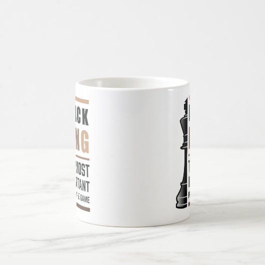 Zwarte koning het belangrijkste stuk in het spel 2 koffiemok (Center)