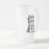 Zwarte koning het belangrijkste stuk in het spel 2 matglas bierpul (Voorkant rechts)