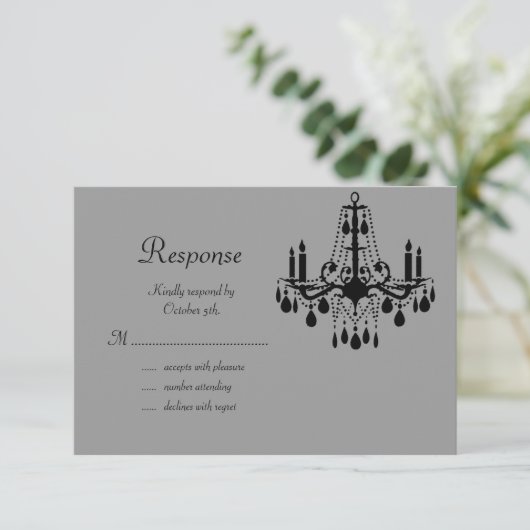 Zwarte kroonluchter en vleermuizen RSVP Kaartje (Staand voorkant)