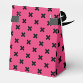 Zwarte kruisstiften op fuchsia bedankdoosjes (Achterkant)