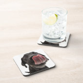 Zwarte labrador die zijn neus slaat bier onderzetter (Rechterzijde)