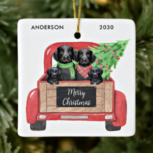 Zwarte Labrador Hond Oude Rode Kersttruck Keramisch Ornament