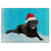 Zwarte Labrador Hond Zittend in Sneeuw Kerstmis Snijplank (Voorkant)