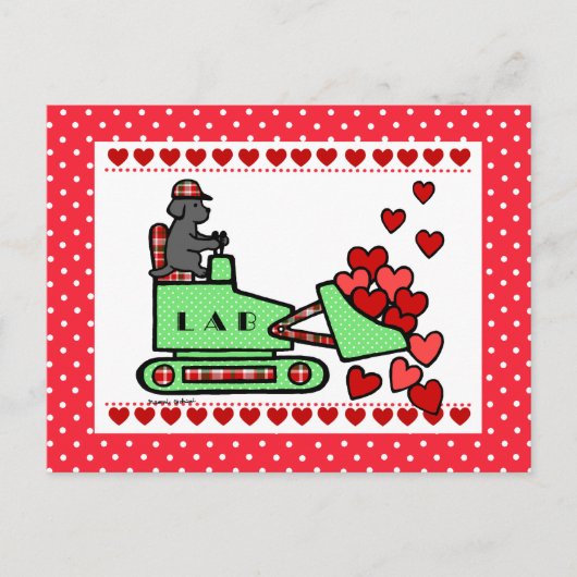 Zwarte labrador houdt je hart tegen briefkaart (Voorkant)