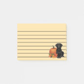 Zwarte labrador met herfstbladeren en pompoen post-it® notes (Voorkant)