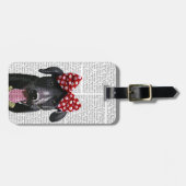 Zwarte labrador met rode bol aan kop bagagelabel (Voorkant horizontaal)