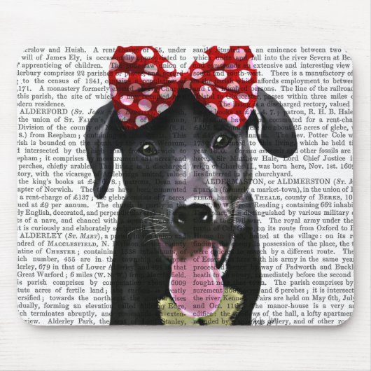 Zwarte labrador met rode bol aan kop muismat (Voorkant)