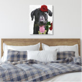Zwarte labrador met Rozen Canvas Afdruk (Insitu (Slaapkamer))
