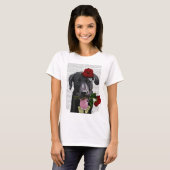 Zwarte labrador met Rozen T-shirt (Voorkant volledig)