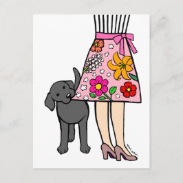 Zwarte Labrador & Mom's Rok Cartoon Briefkaart