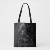 Zwarte Labrador, ouder en kind, Knuffel van liefde Tote Bag (Voorkant)