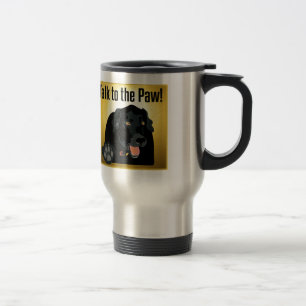 Zwarte labrador praat met de poot! reisbeker