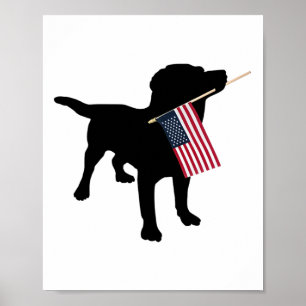Zwarte Labradors hond met Amerikaanse vlag op 4 ju Poster