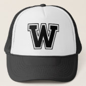 Zwarte letter "W" Trucker Pet (Voorkant)