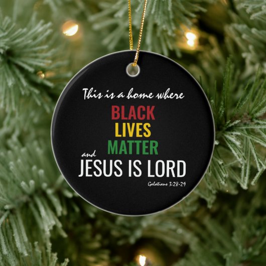 ZWARTE LEVENS | JESUS IS LORD KERAMISCH ORNAMENT (Boom)